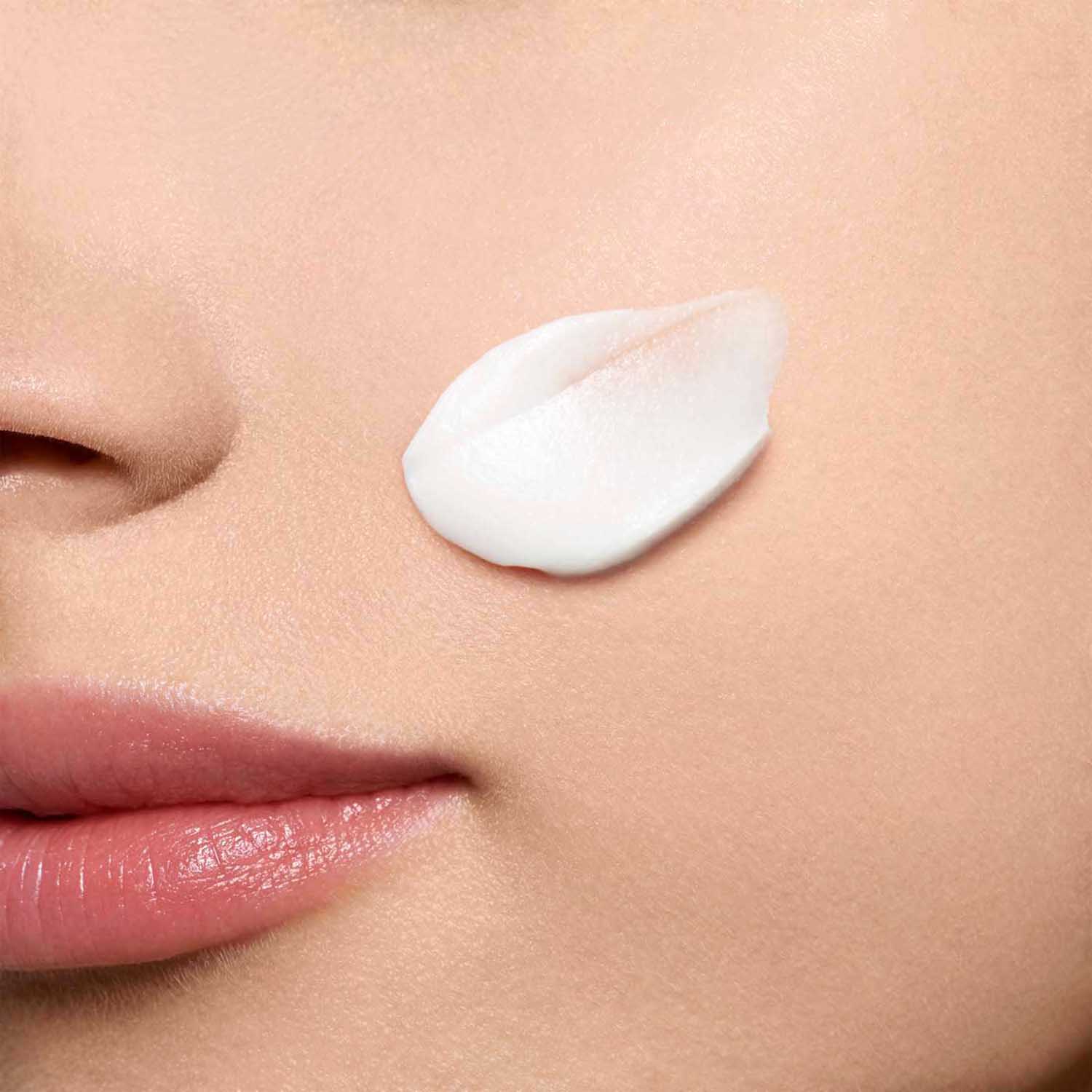 CREMA HYDRA-ESSENTIEL [HA²] NIGHT (CREMA HIDRATANTE DE NOCHE)